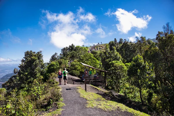 turistas en Guatemala 2025